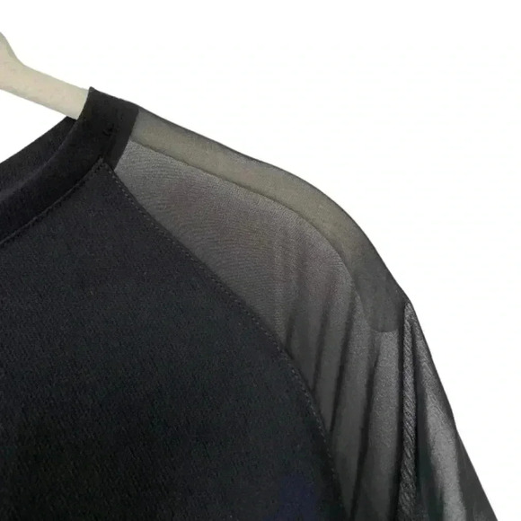 Vince Black Short Sleeve Dress Size Medium Sheer Sleeves Crewneck Classic - Picture 4 of 11